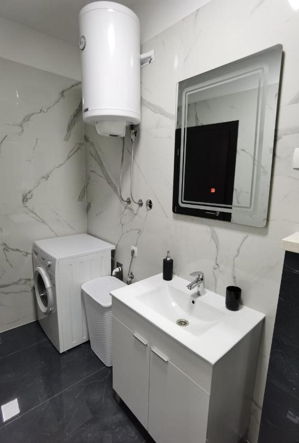 Apartman Lu เยเซนิเซ ภายนอก รูปภาพ