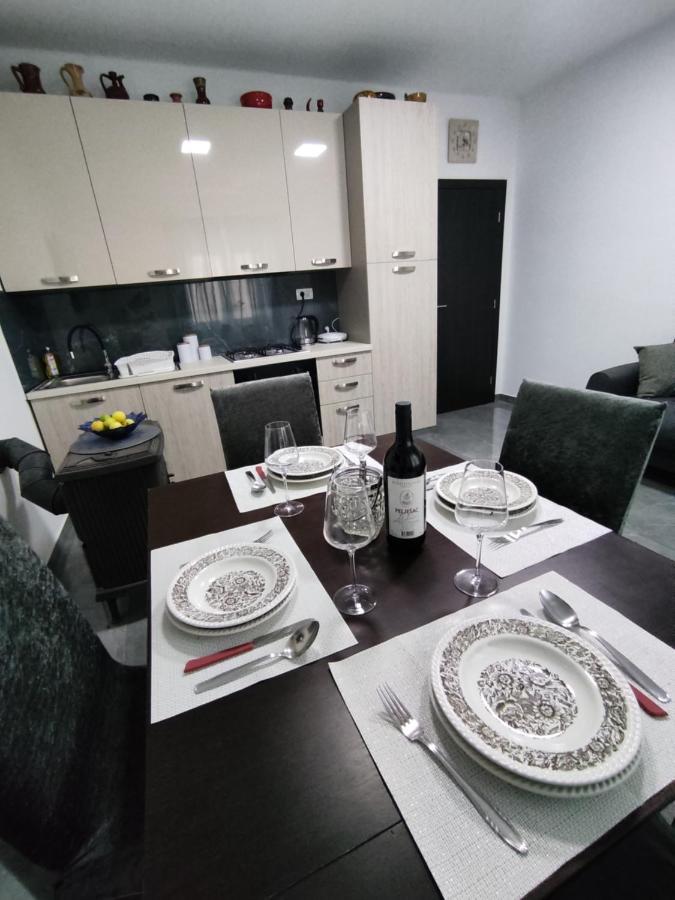 Apartman Lu เยเซนิเซ ภายนอก รูปภาพ