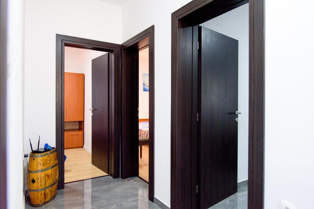 Apartman Lu เยเซนิเซ ภายนอก รูปภาพ