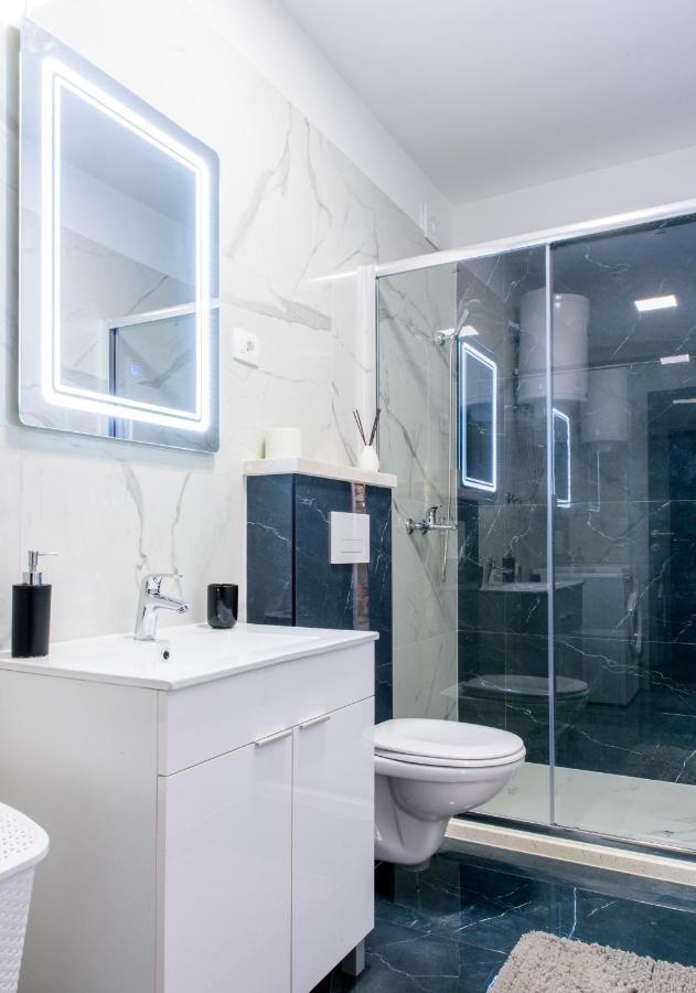 Apartman Lu เยเซนิเซ ภายนอก รูปภาพ